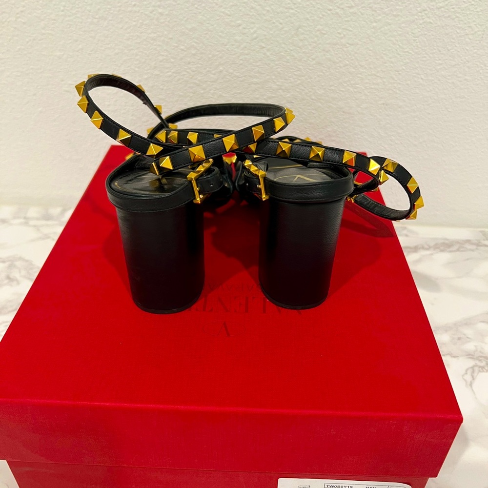 rockstud block heels